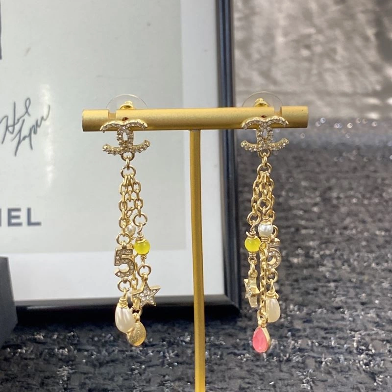 Compact Chanel Earrings 232132
