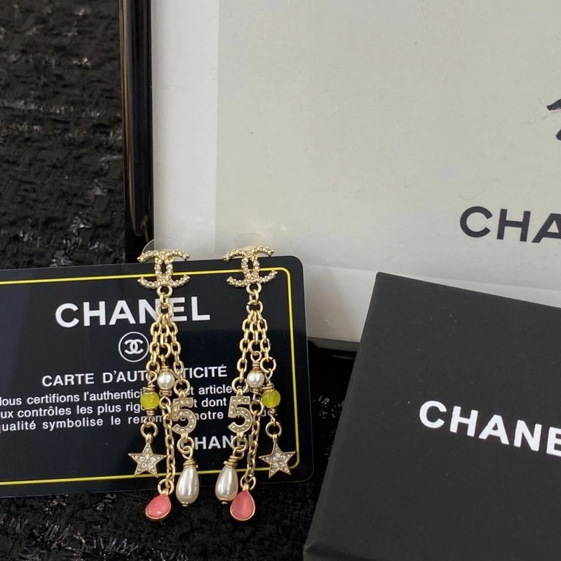 Compact Chanel Earrings 232132