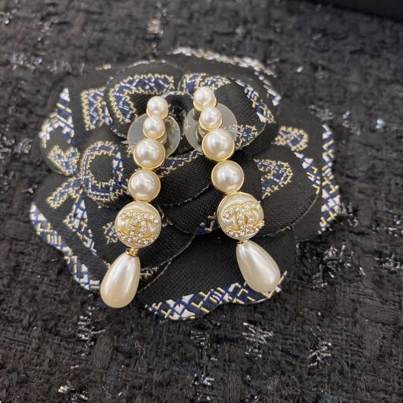 Trendsetting Chanel Earrings 232130
