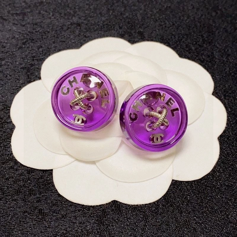 Chanel Earrings Versatile 232121