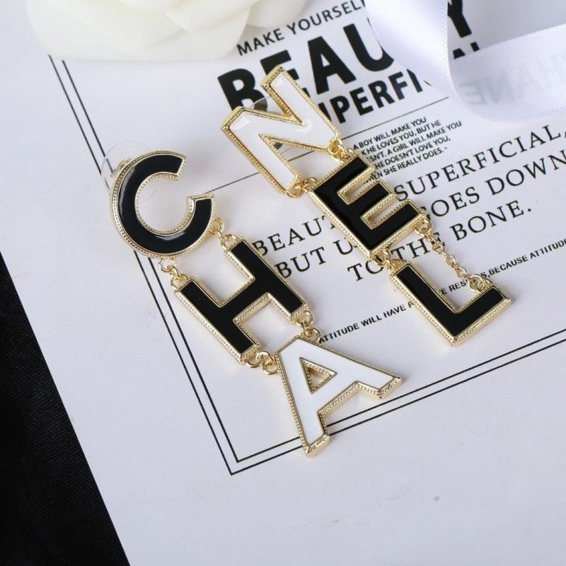 Chanel Earrings Practical 231844