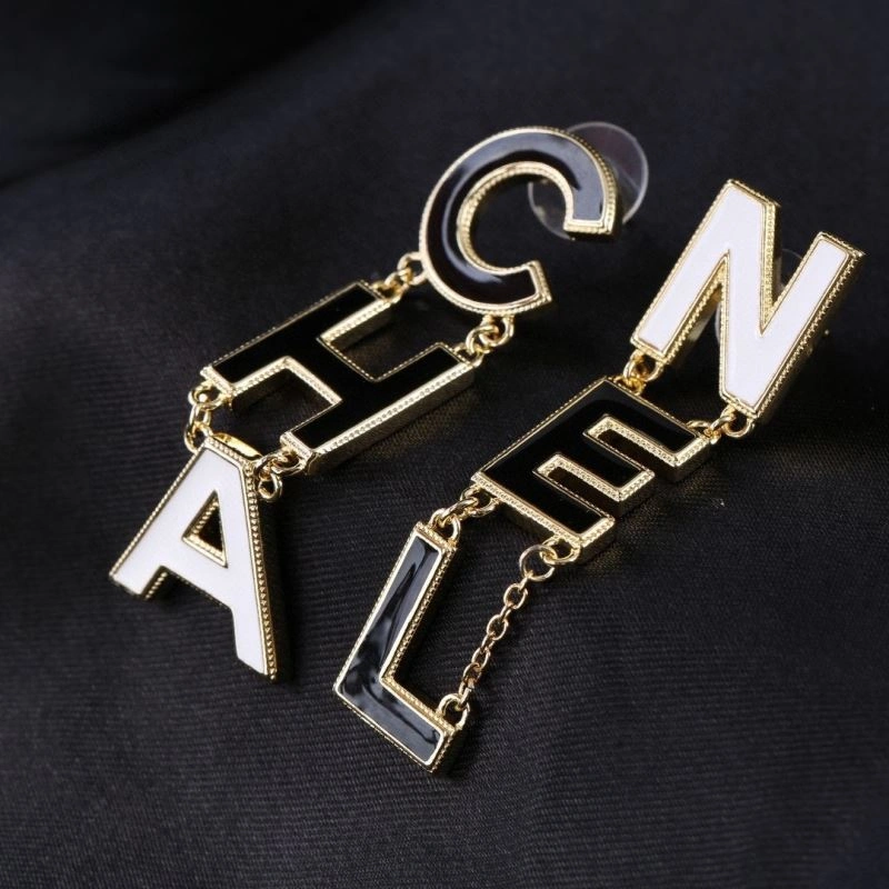 Chanel Earrings Practical 231844