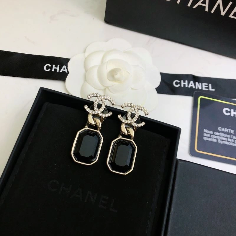 Sophisticated Chanel Earrings 231838