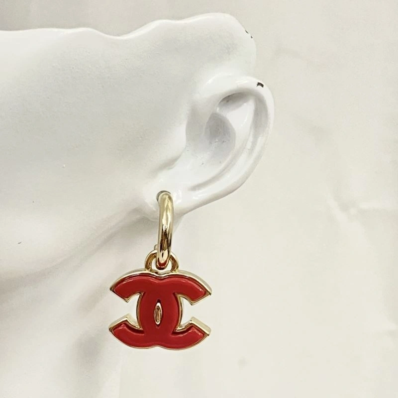 Unique Chanel Earrings 231857