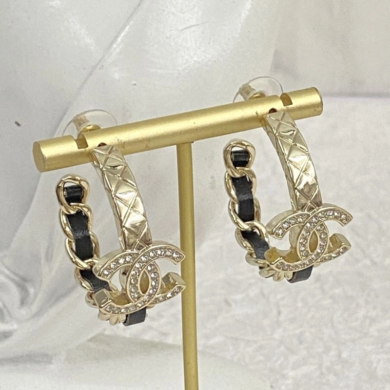 Chanel Earrings WaterResistant 231873