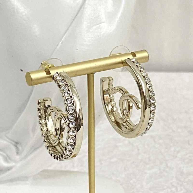 Chanel Earrings Breathable 231878