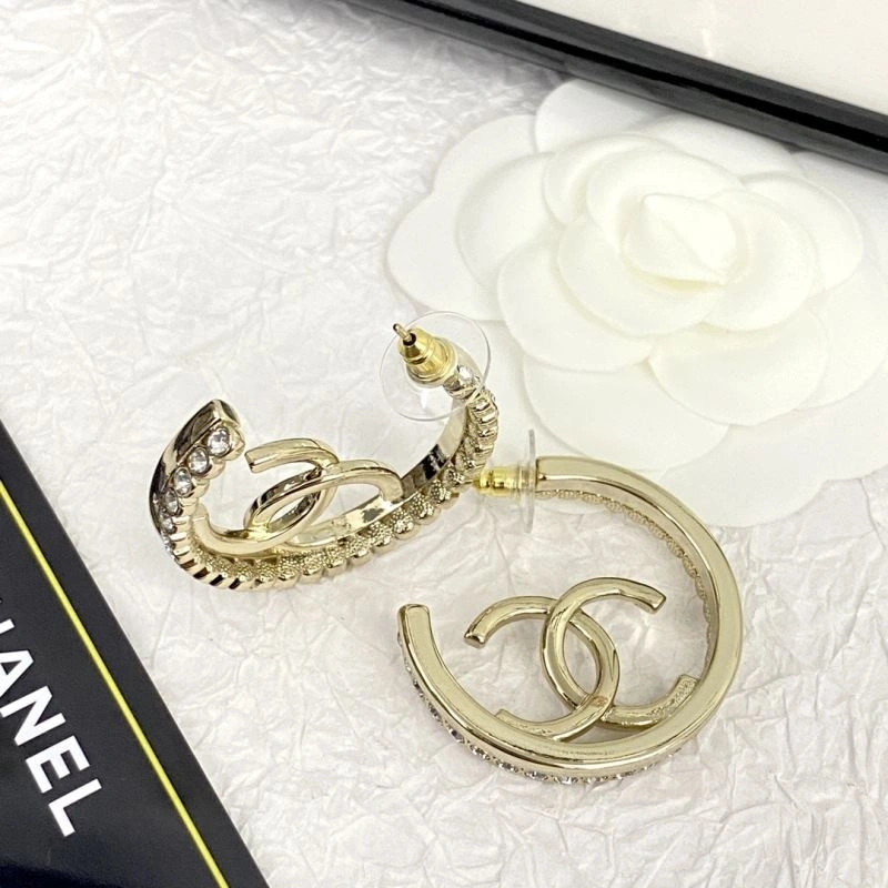 Chanel Earrings Breathable 231878