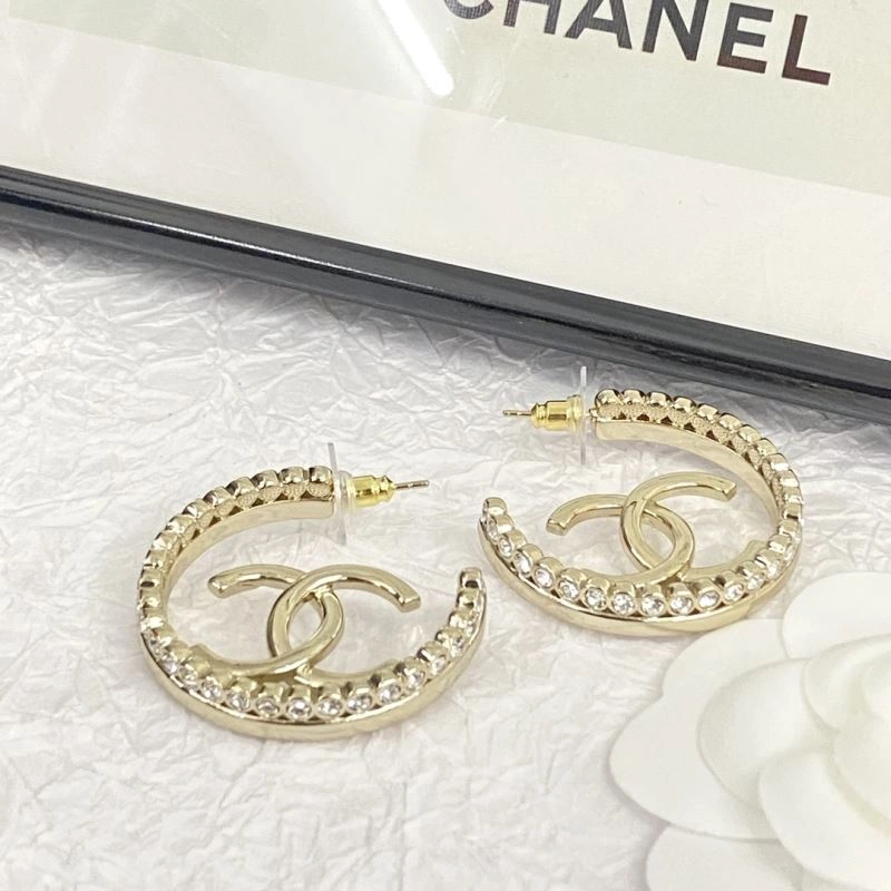 Chanel Earrings Breathable 231878