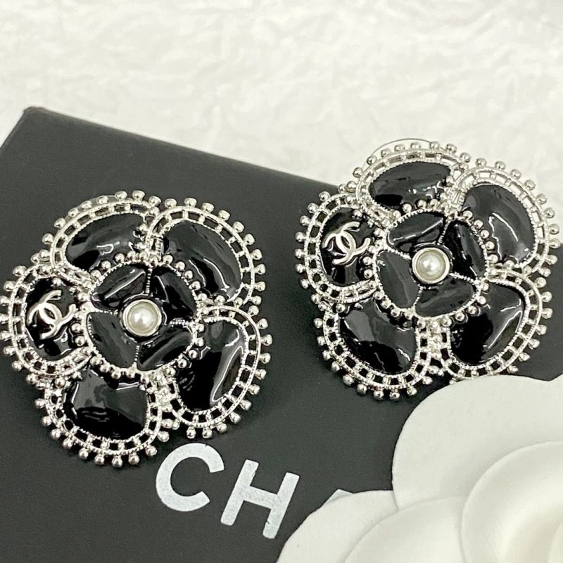 Chanel Earrings TimelessDesign 231871