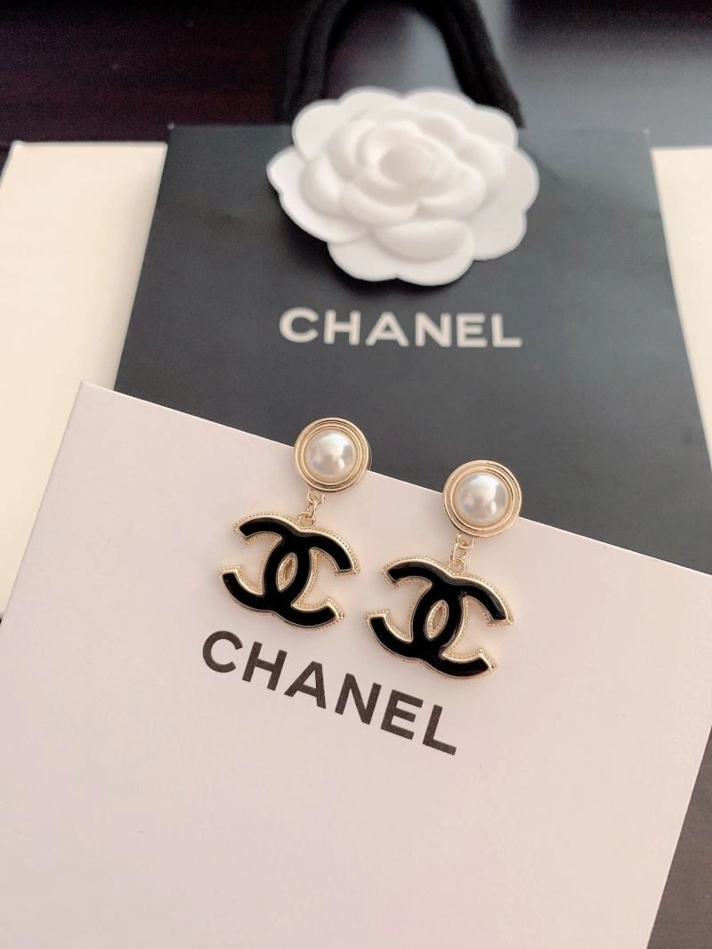 Chanel Earrings Functional 231848