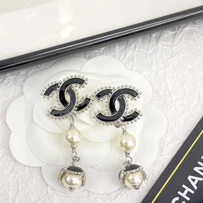 Chanel Earrings Durable 231828