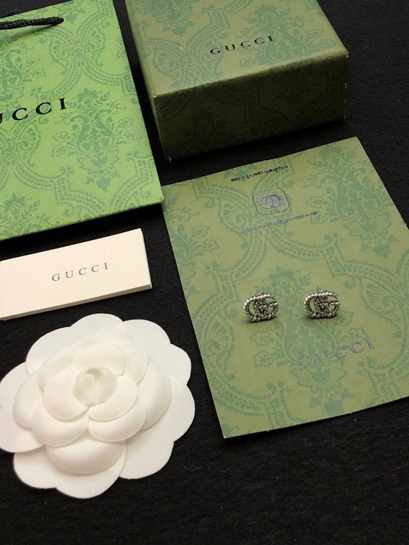 Chanel Earrings Lightweight 231830