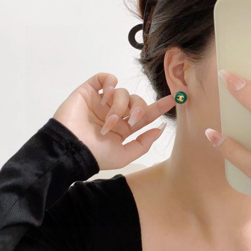 Chanel Earrings Trendsetting 231837