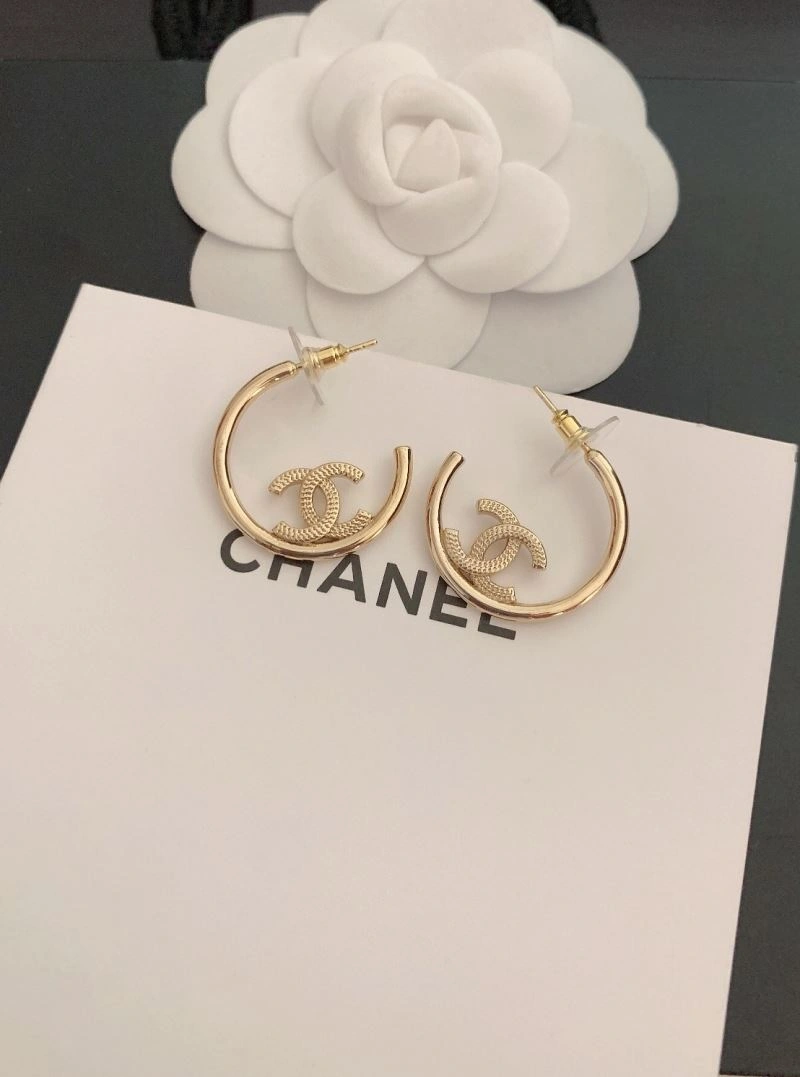Chanel Earrings Sleek 231881