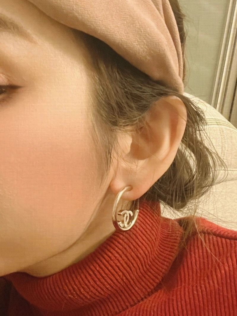 Chanel Earrings Sleek 231881