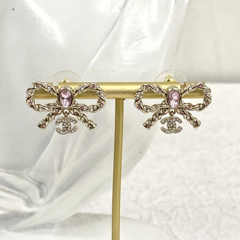 WellDesigned Chanel Earrings 231819