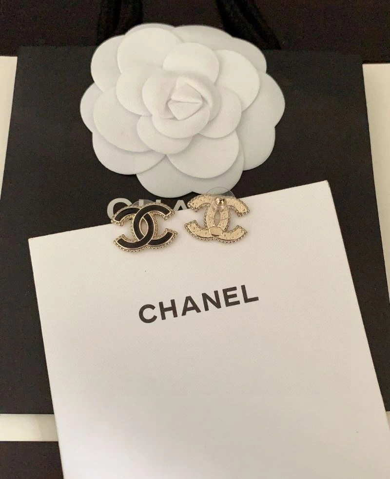 Chanel Earrings Soft 231794