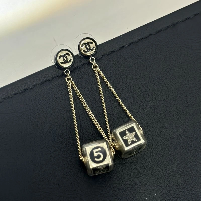 ZipUp Chanel Earrings 231818