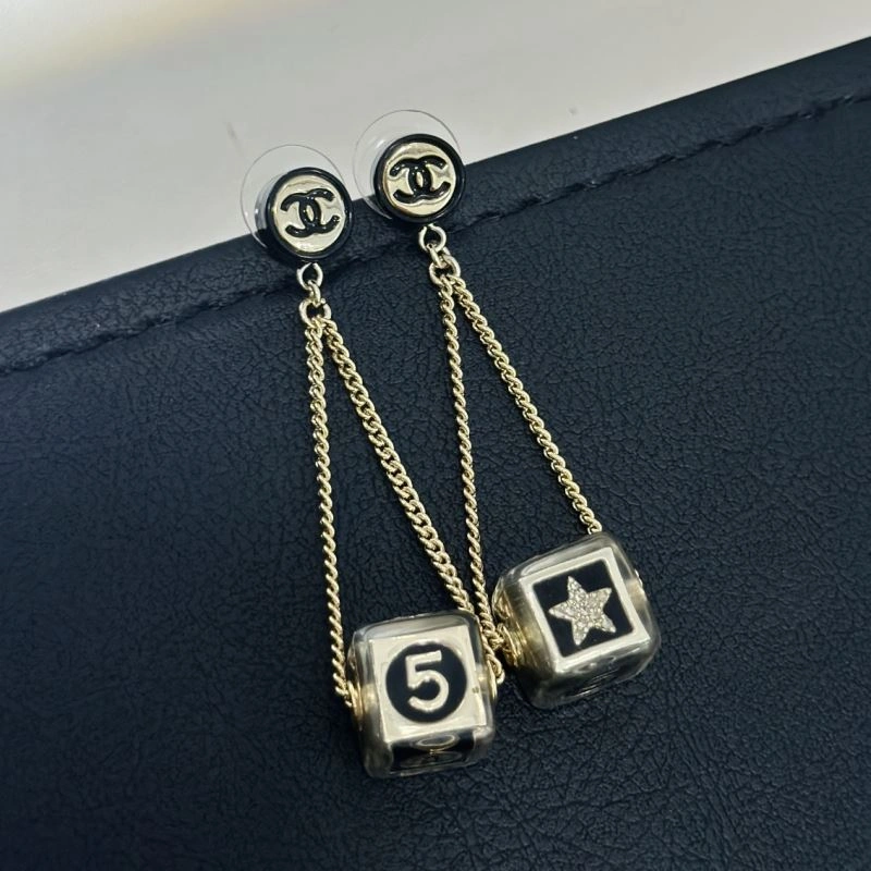 ZipUp Chanel Earrings 231818
