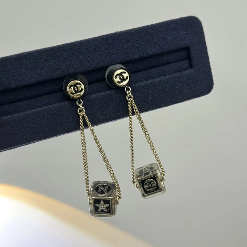ZipUp Chanel Earrings 231818
