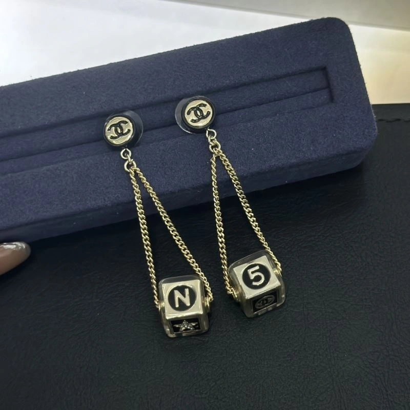 ZipUp Chanel Earrings 231818