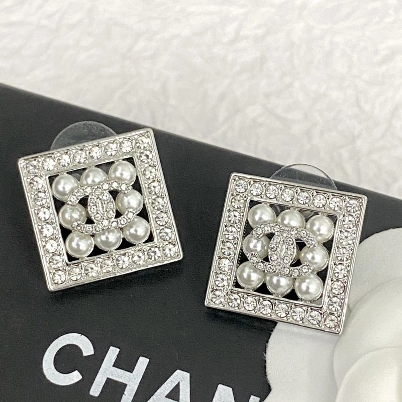 Chanel Earrings AllSeason 231803