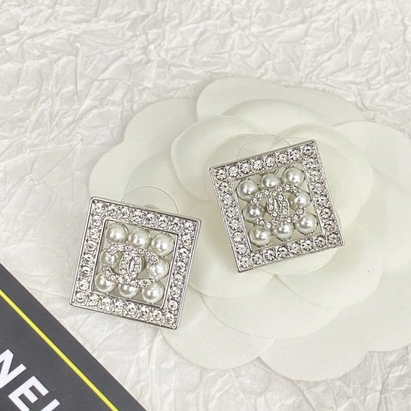 Chanel Earrings AllSeason 231803