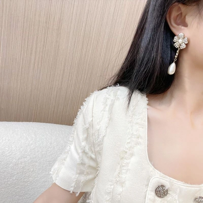Practical Chanel Earrings 231770