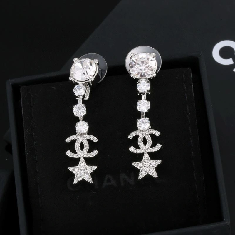 Chanel Earrings Packable 231743