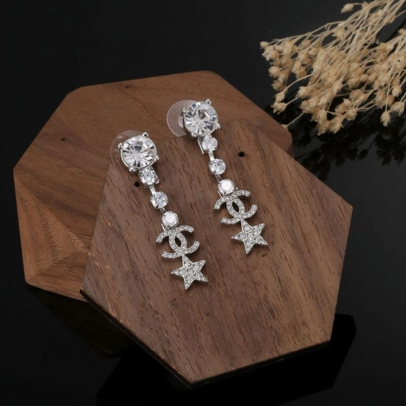 Chanel Earrings Packable 231743