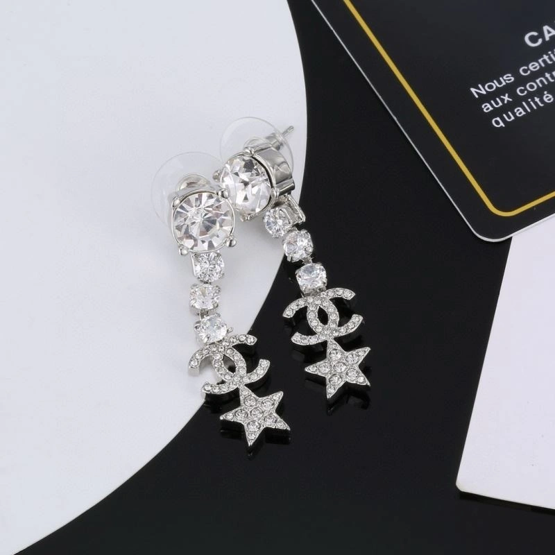 Chanel Earrings Packable 231743