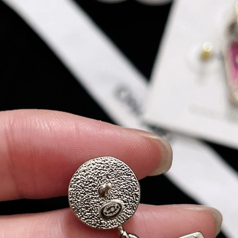 Sporty Chanel Earrings 231809