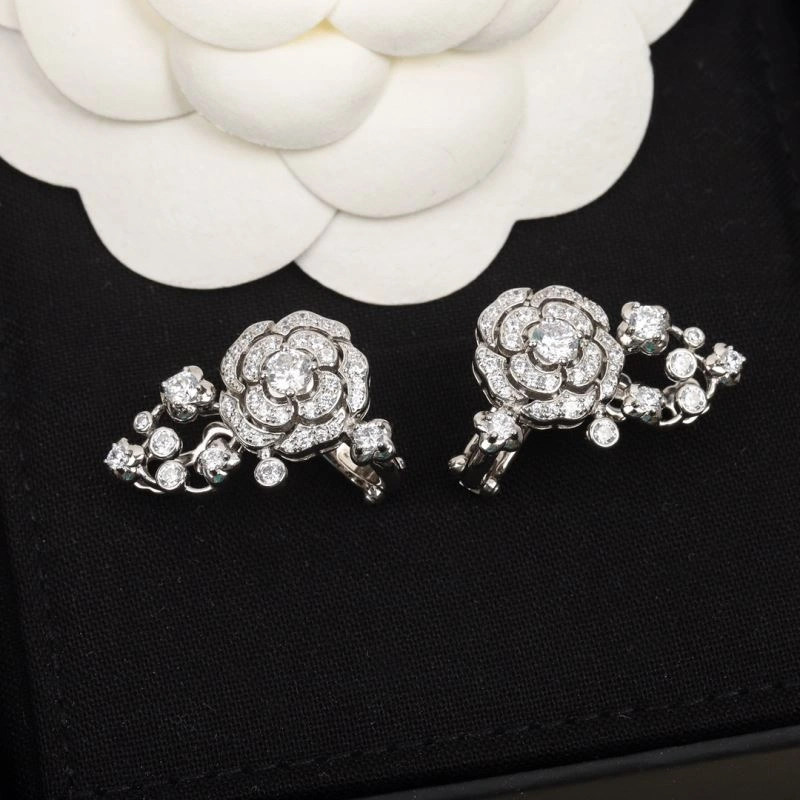 Chanel Earrings Sleek 231767