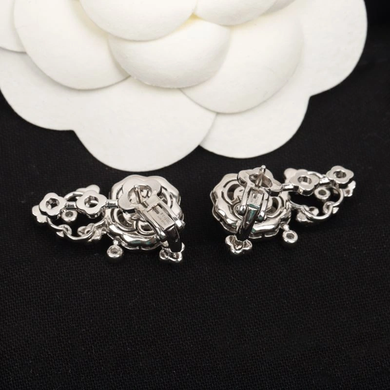 Chanel Earrings Sleek 231767