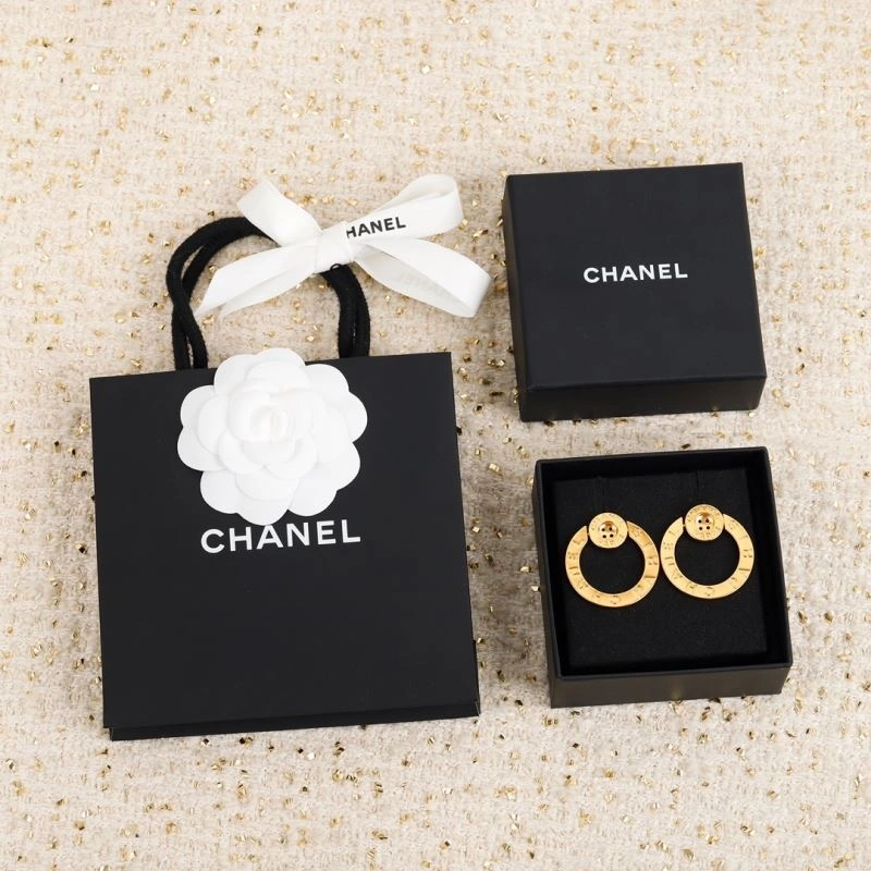 Chanel Earrings WaterResistant 231758