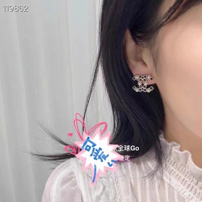 Chanel Earrings WellDesigned 231759