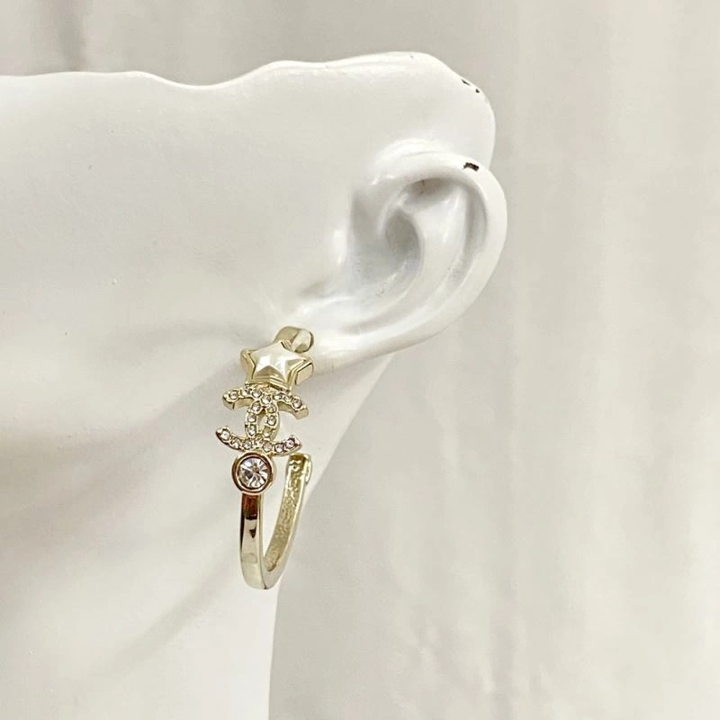 Trendy Chanel Earrings 231807