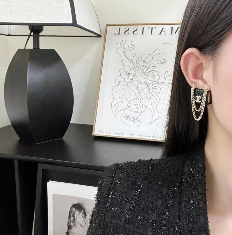 Chanel Earrings ZeroBulk 231835