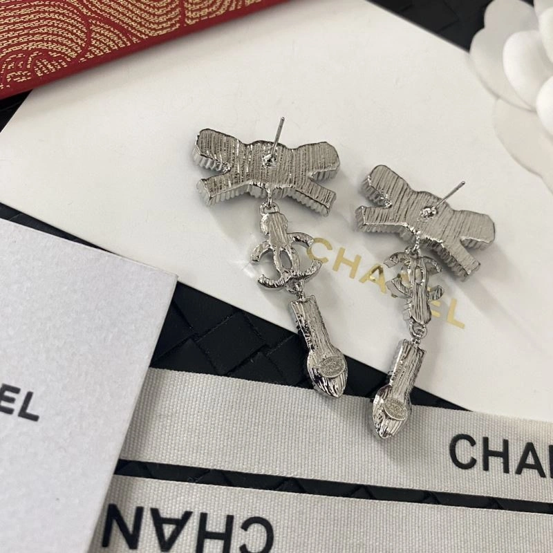 Chanel Earrings EyeCatching 231765