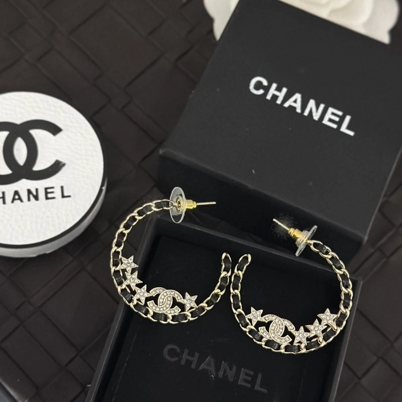 Sporty Chanel Earrings 231705