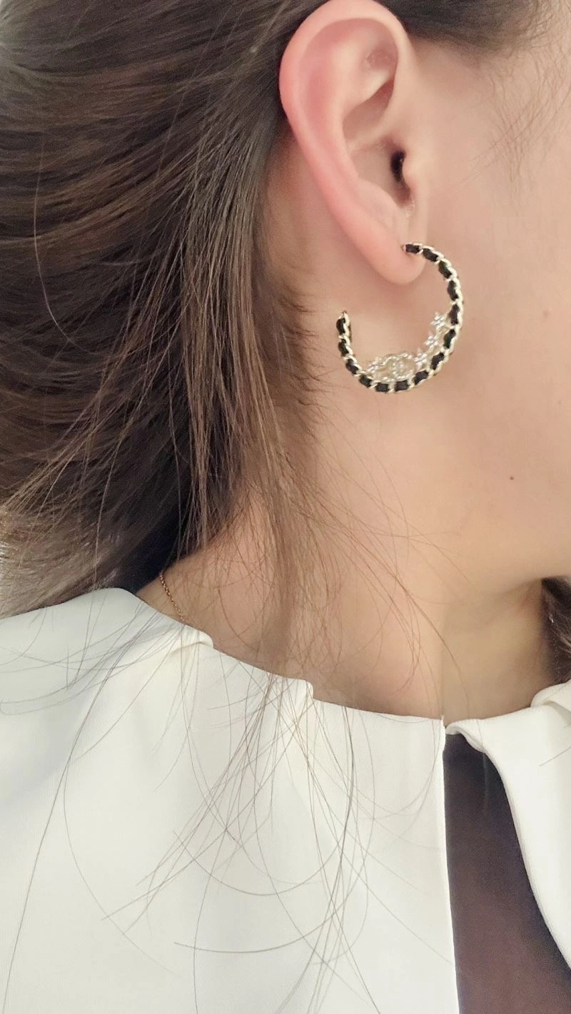 Sporty Chanel Earrings 231705