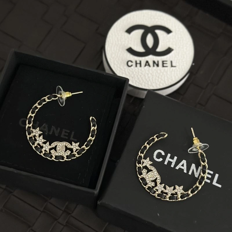 Sporty Chanel Earrings 231705