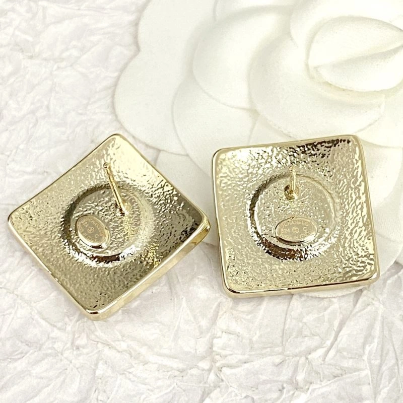 Practical Chanel Earrings 231739