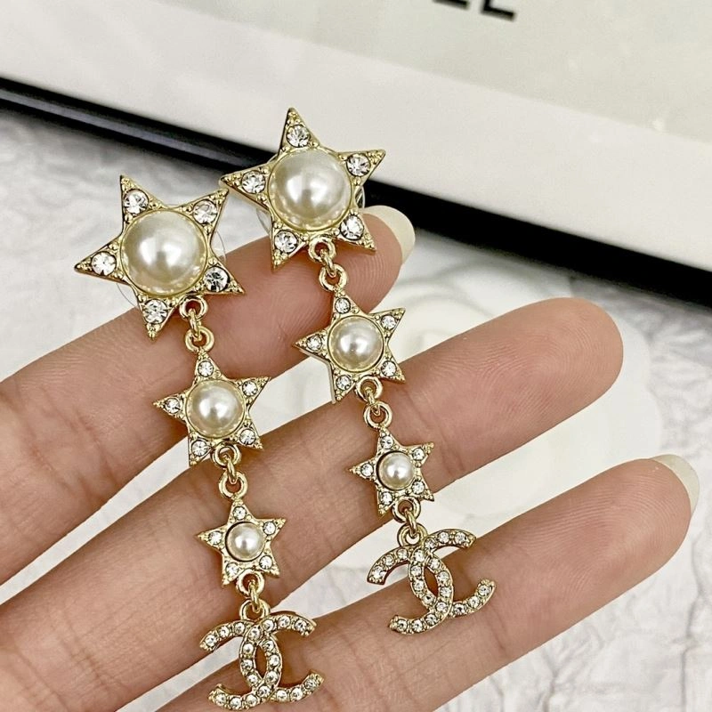 Chanel Earrings Elegant 231699