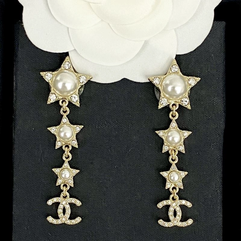 Chanel Earrings Elegant 231699