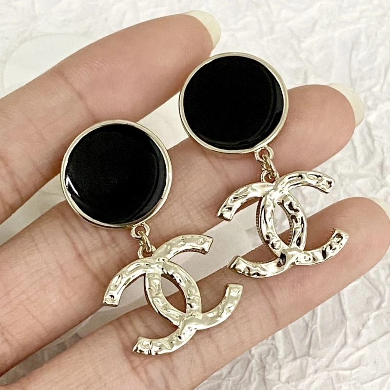 Chanel Earrings Popular 231700