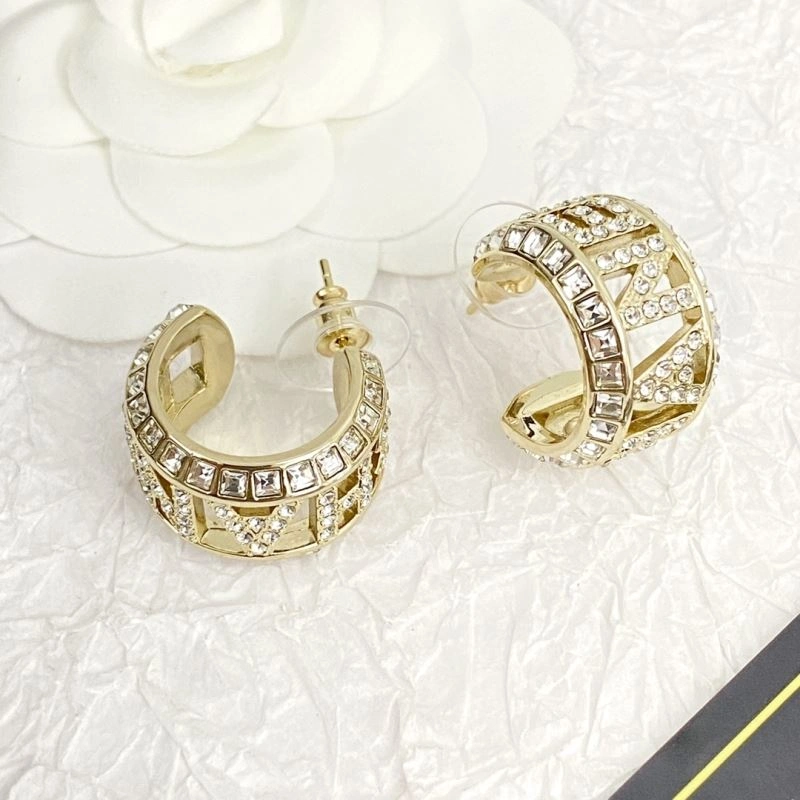 Chanel Earrings Practical 231703