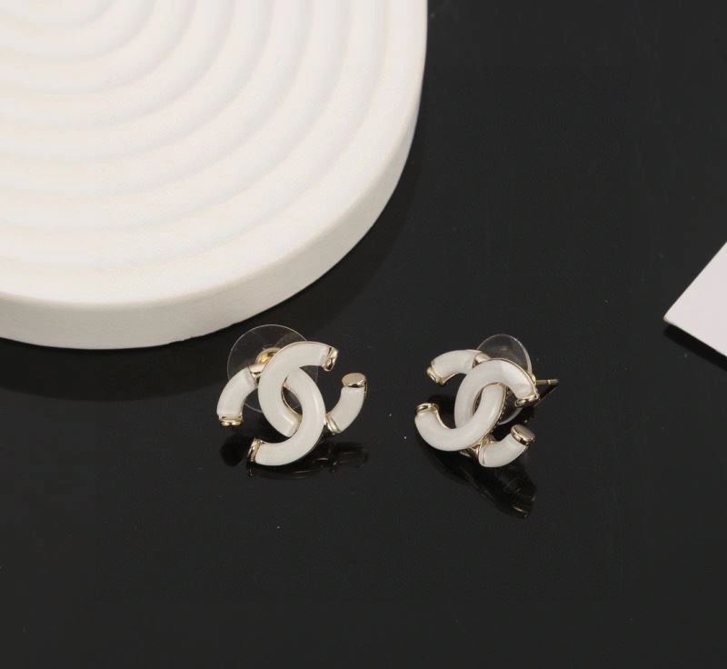Supportive Chanel Earrings 231692