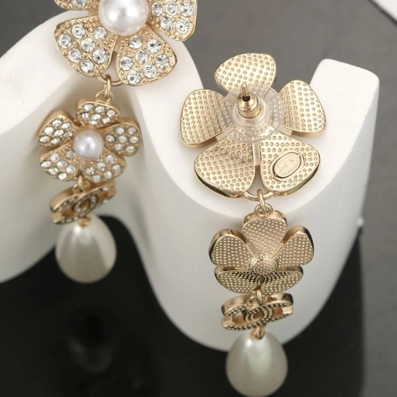 Breathable Chanel Earrings 231704