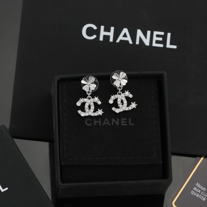 Stylish Chanel Earrings 231754